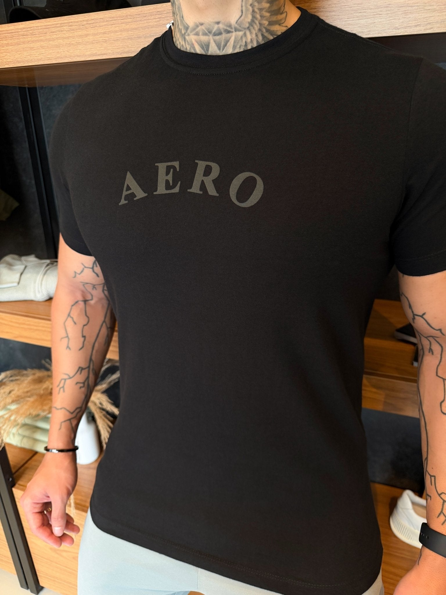 Camiseta Aeropostale Escrita Central - Preta