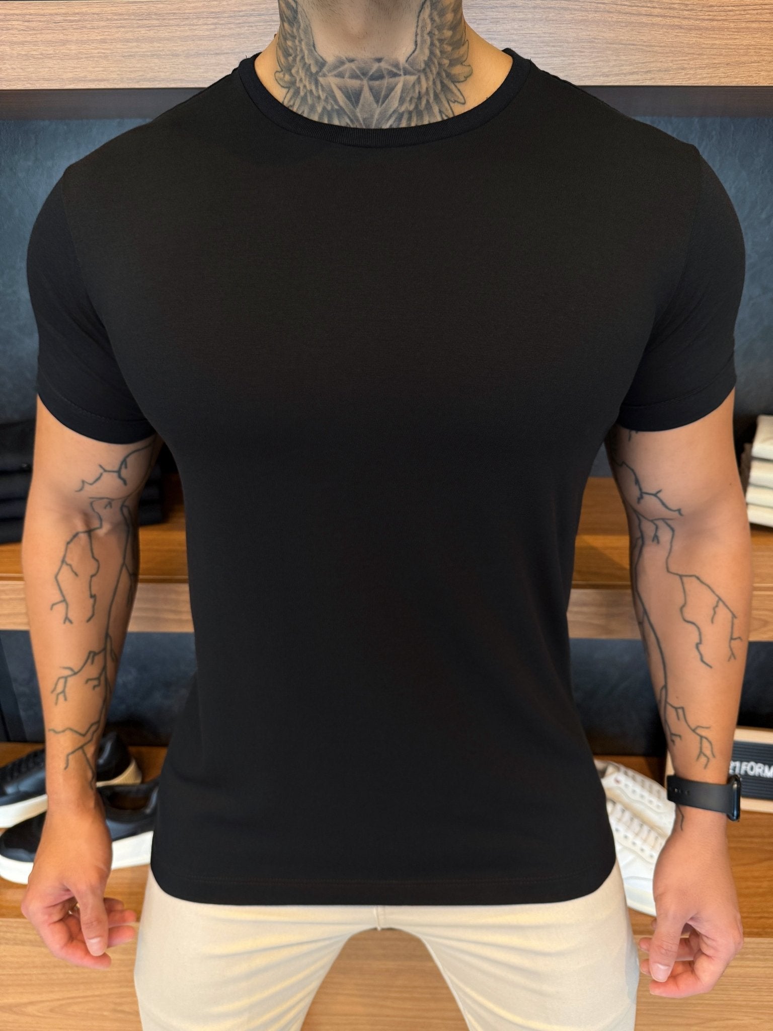 Camiseta Clássica Algodão Pima - Preta