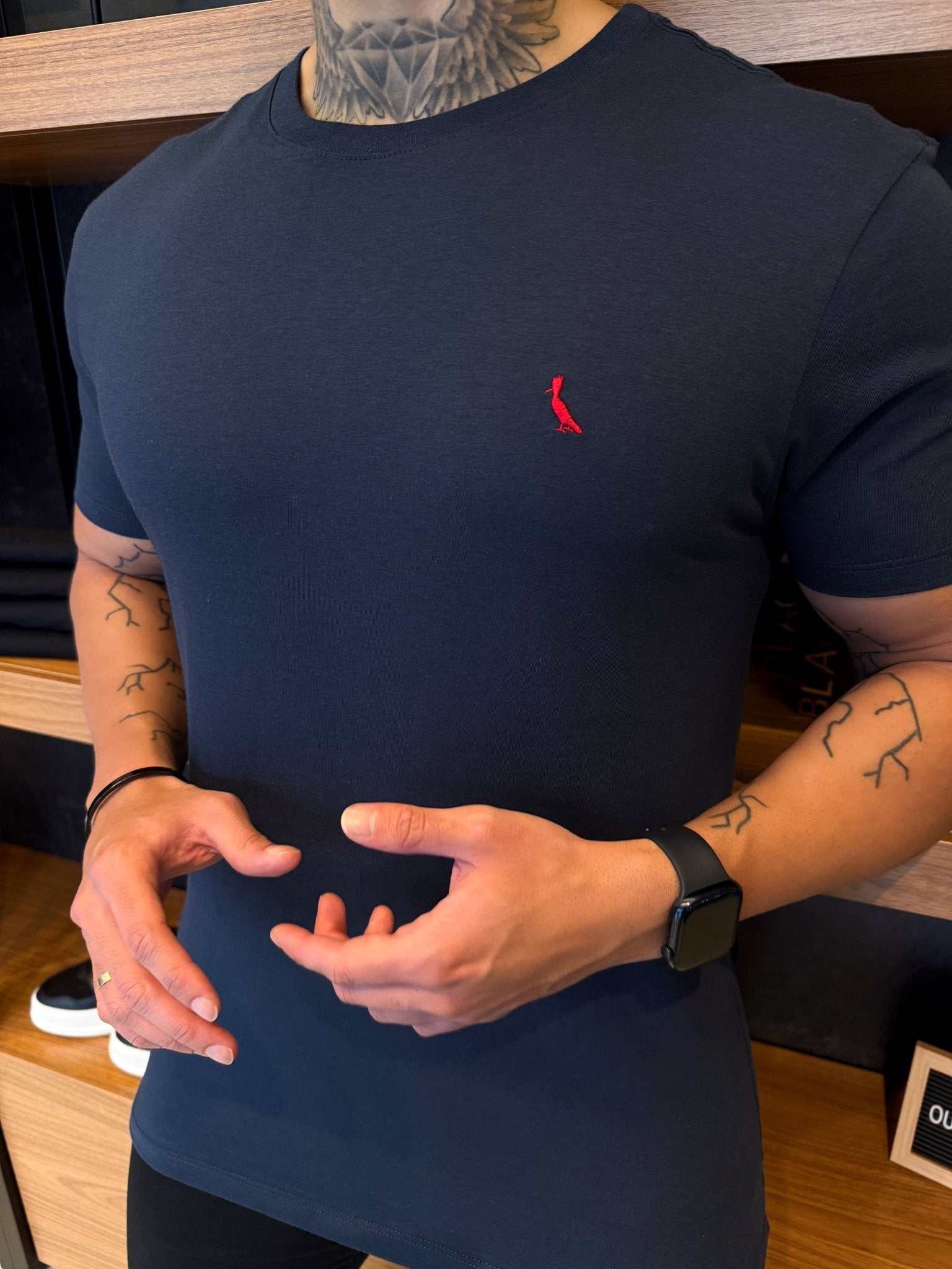 Camiseta Reserva Logo Peito Vermelho - Marinho