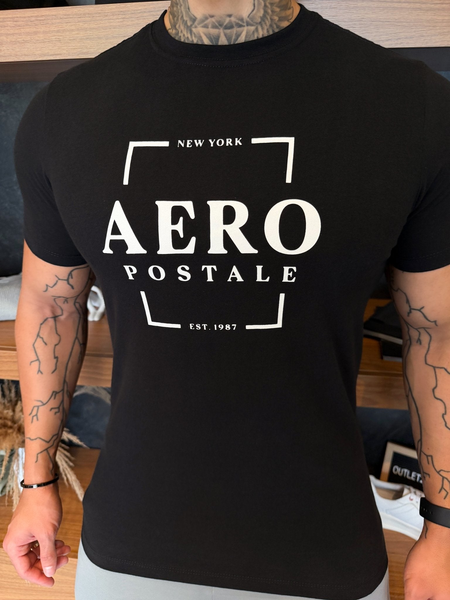 Camiseta Aeropostale Square Escrita Central - Preta