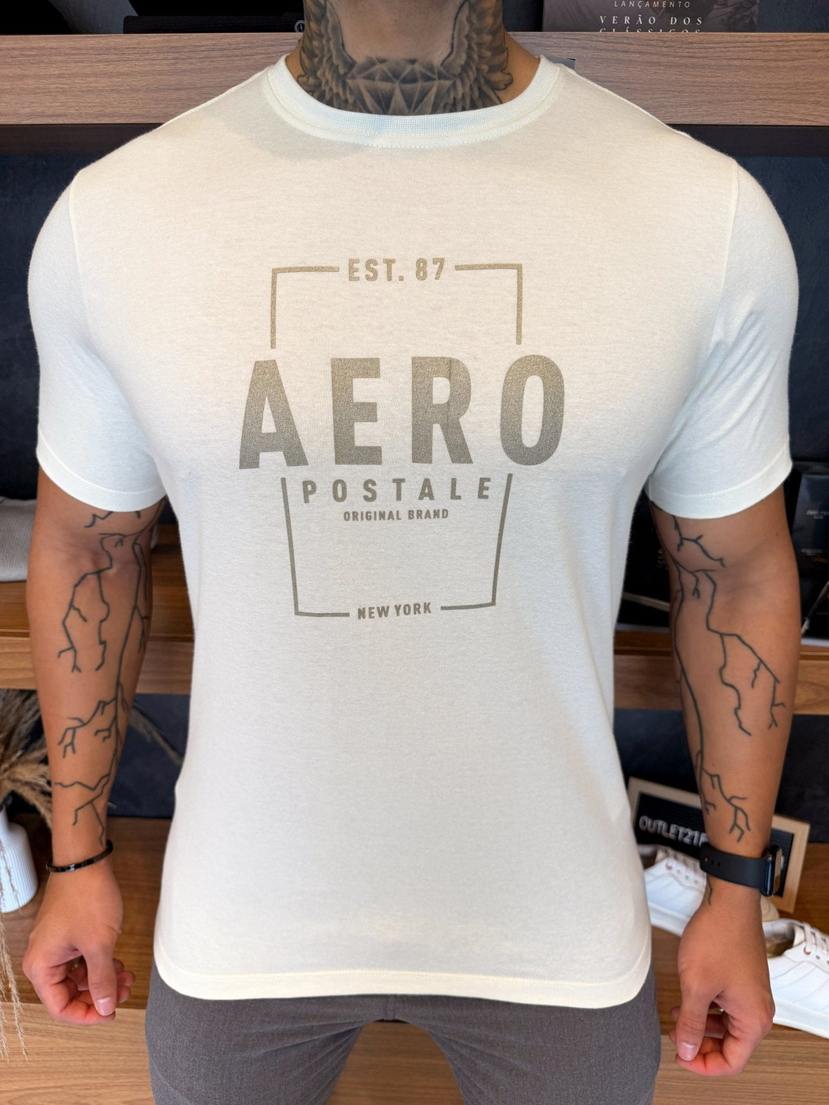 Camiseta Aeropostale Square Escrita Central Silver - Creme