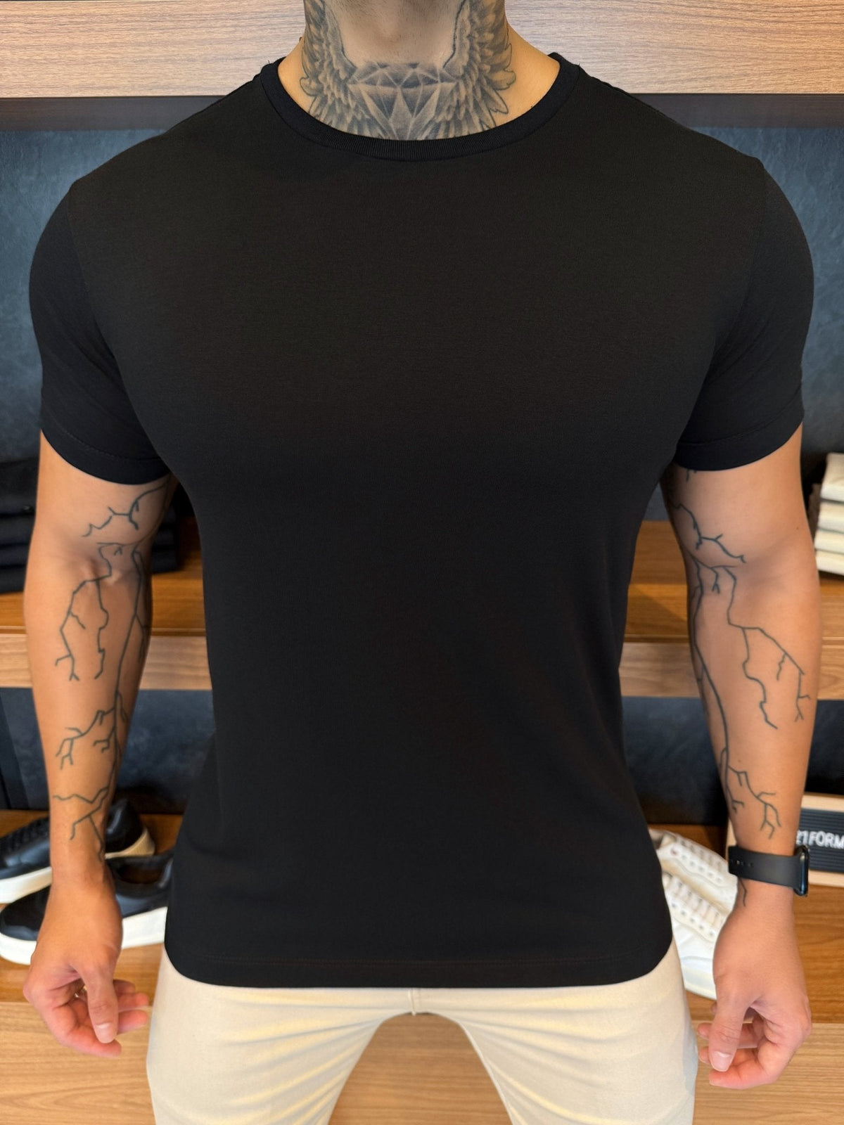 Camiseta Clássica Algodão Pima - Preta