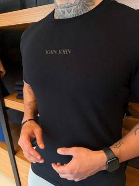Camiseta John John Over - Preta