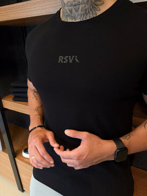 Camiseta Reserva Logo Central - Preta